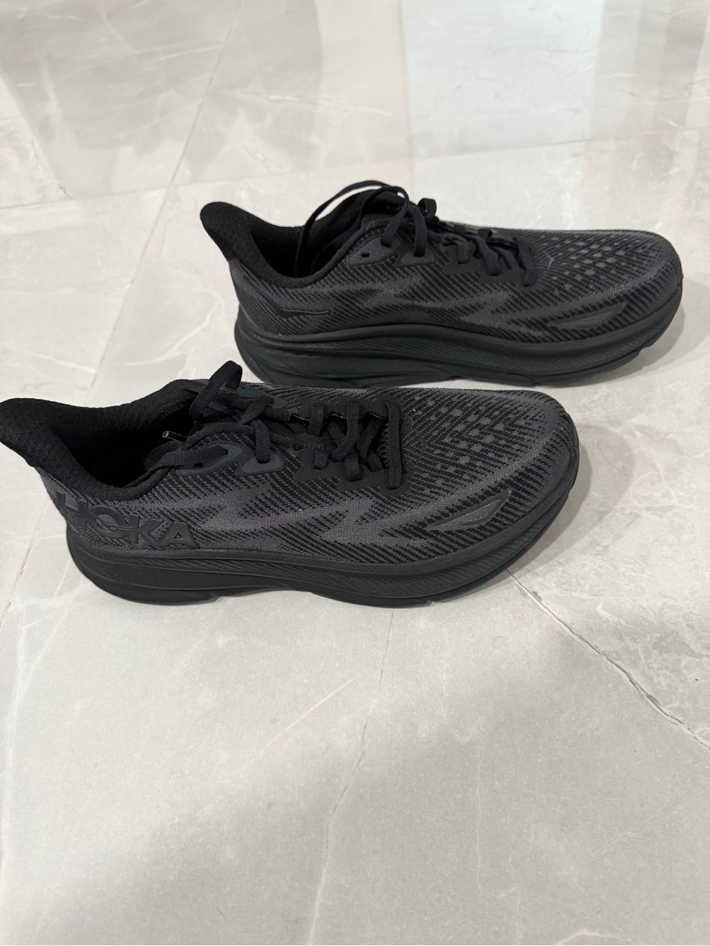 Hoka Women's Black/Black Clifton 9 Performance Running Sneakers - Picture 8 of 12